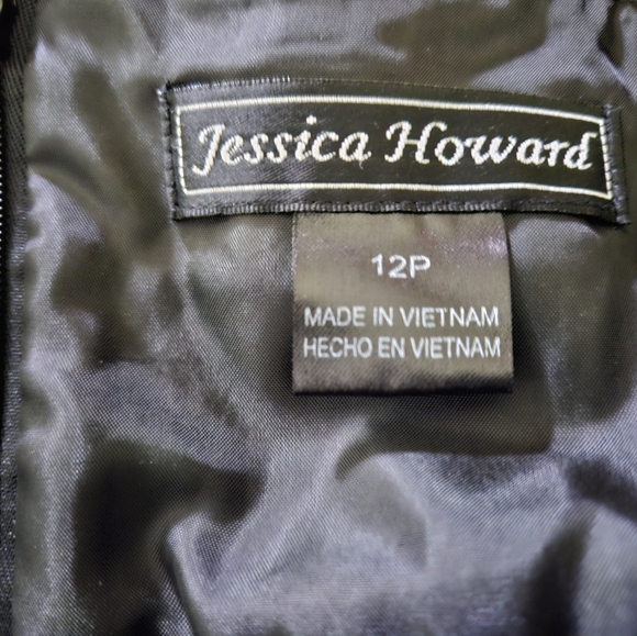 Dress - Picture 3 of 3